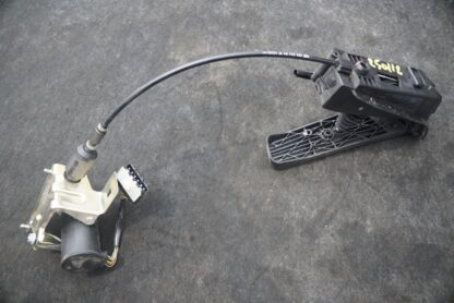 Gas Pedal Accelerator Throttle 99642301902 OEM Porsche 911 996 2000 - Image 3