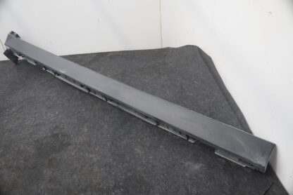 Right Side Rocker Panel Skirt Trim Molding LR092653 Range Rover Velar L560 18-23 - Image 2