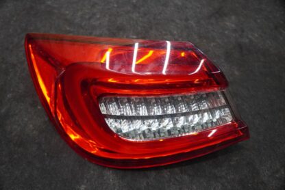 Rear Left Outer Quarter Tail Light Lamp 670005452 Maserati Quattroporte M156 16