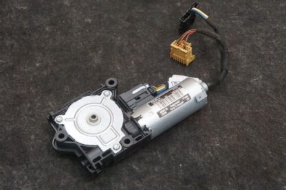 Roof Power Sliding Motor OEM 10028299C Porsche 911 Carrera Cabrio 996 04 *Note*