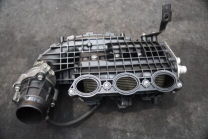 Engine Intake Manifold Intercooler Throttle Body Valve 11617634226 BMW i8 14-19 - Image 3