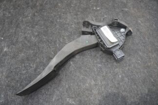 Gas Pedal Accelerator Throttle OEM LR061002 Land Rover Discovery Sport L550 2016