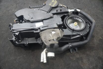 Rear HVAC Heater Box Blower Motor Core Assembly LR072511 Range Rover L405 13-17 - Image 2