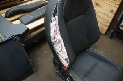 Set Front Driver Passenger & Rear Seat 4098761-T1-A Tesla Cybertruck 2024 *Note - Image 11