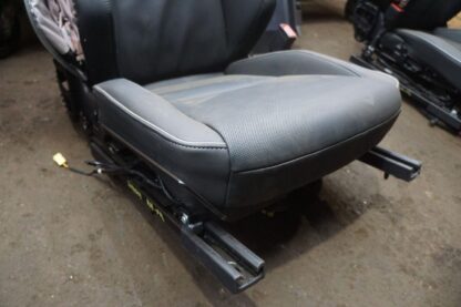 Set Front Driver Passenger & Rear Seat 4098761-T1-A Tesla Cybertruck 2024 *Note - Image 14