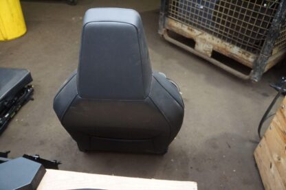 Set Front Driver Passenger & Rear Seat 4098761-T1-A Tesla Cybertruck 2024 *Note - Image 16