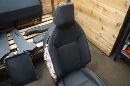 Set Front Driver Passenger & Rear Seat 4098761-T1-A Tesla Cybertruck 2024 *Note - Image 18