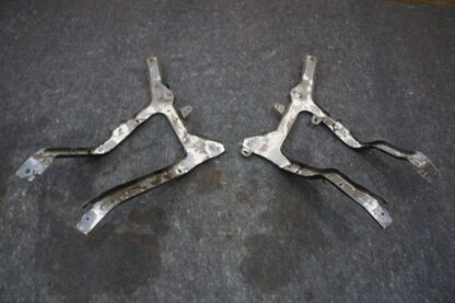 Set Of Rear Left & Right Diffuser Mount Bracket 1807706-00-H Tesla Cybertruck 24 - Image 2
