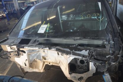 Local Pickup Only! Truck Cab Body Shell GMC Sierra Denali 2500 2019 *Note* - Image 3