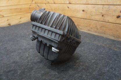 Air Cleaner Filter Box Intake MAF 13717640728 13627602038 OEM BMW i8 2014-19 - Image 6