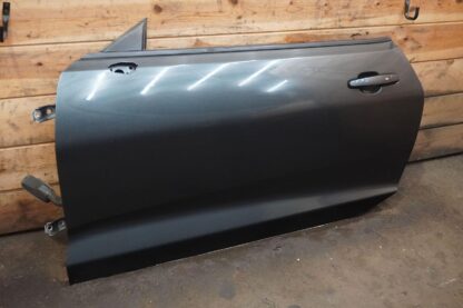 Front Left Driver Door Shell Panel W/ Handle 23286550 Chevrolet Camaro 2016-23 - Image 7