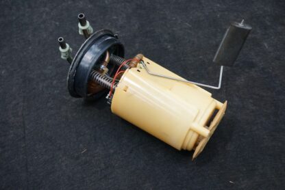 Gas Fuel Tank Pump Sender Assembly OEM 15050444 Chevrolet SSR 2003-04 - Image 4