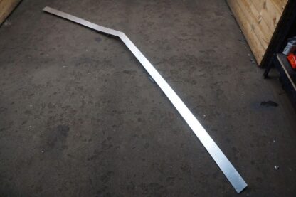 Right Side Exterior Roof Rail Trim OEM 1860490-88-A Tesla Cybertruck 2024 *Note - Image 12