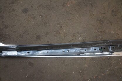 Right Side Exterior Roof Rail Trim OEM 1860490-88-A Tesla Cybertruck 2024 *Note - Image 3