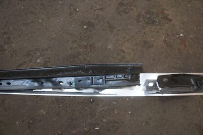 Right Side Exterior Roof Rail Trim OEM 1860490-88-A Tesla Cybertruck 2024 *Note - Image 4