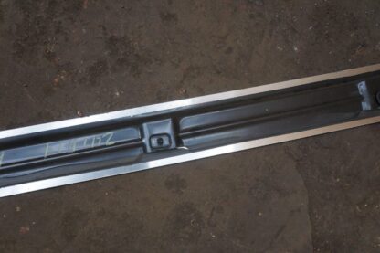 Right Side Exterior Roof Rail Trim OEM 1860490-88-A Tesla Cybertruck 2024 *Note - Image 9