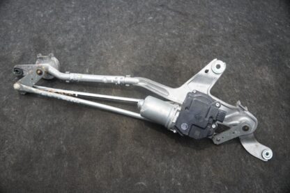 Front Windshield Wiper Motor Linkage 84660617 OEM Chevrolet Corvette C8 2020-25 - Image 2