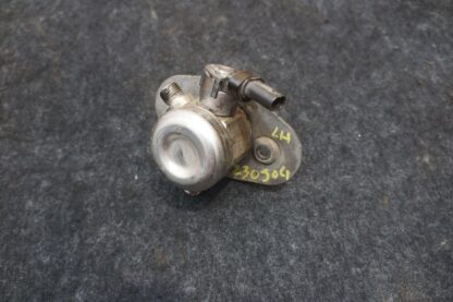 Left Side Mount High Pressure Fuel Pump HPFP Engine Oem 13518601015 Bmw 2016-19