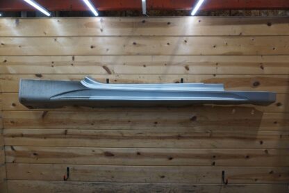 Right Rocker Molding Grigio (236649) 80564100 Maserati GranTurismo 2008-19 *Note