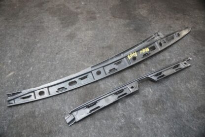 Right Roof A B Pillar Retaining Strip Bracket Panel 51627336418 BMW i8 2014-20 - Image 2