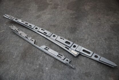 Right Roof A B Pillar Retaining Strip Bracket Panel 51627336418 BMW i8 2014-20