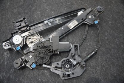 Rear Left Door Window Regulator Motor Set 1028820-00-B OEM Tesla Model X 2016-20 - Image 2