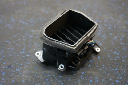 Right Dash Instrument Panel Air Vent 971819702B6N3 Porsche Panamera 971 G2 17-21 - Image 3