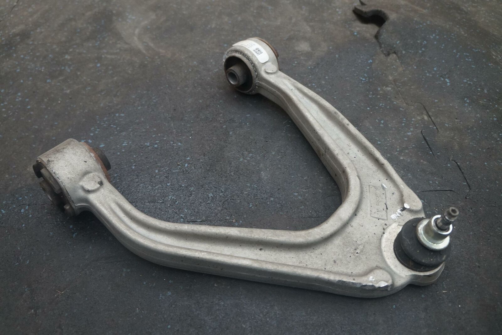 Front Left Upper Control Arm 670004185 OEM Maserati Ghibli 2014 ...