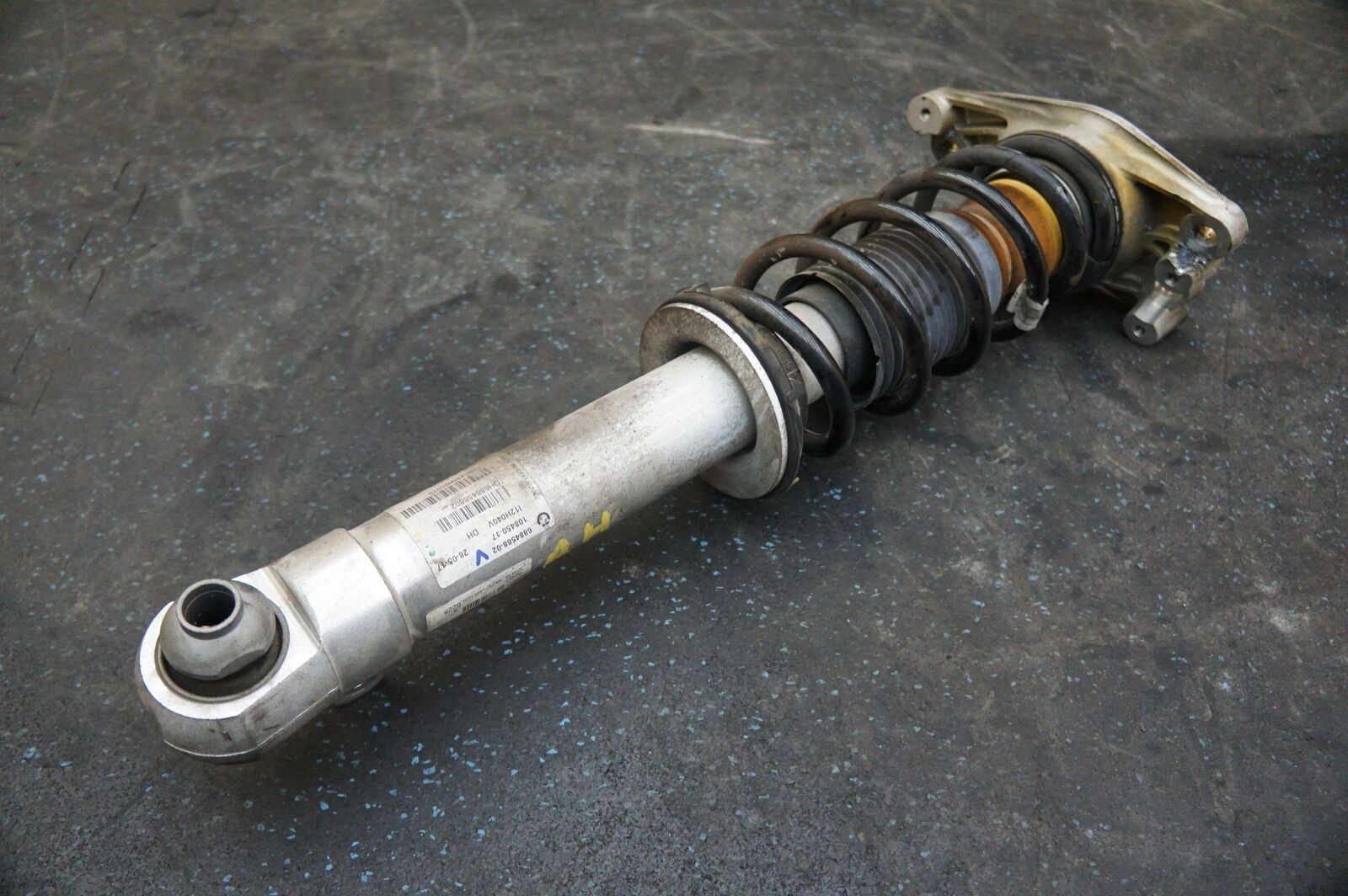 Rear Right Passenger Shock Spring Strut Oem Bmw I8 14 17 Pacific Motors