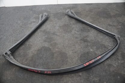 Front Windshield Upper Weather Strip Seal 69758000 Ferrari California T 2008-18