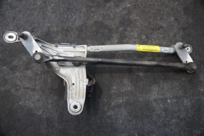 Front Windshield Wiper Motor Linkage 670007561 Maserati Quattroporte M156 14-16 - Image 2