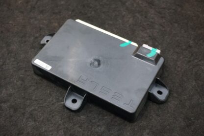 Rear Right Falcon Door Control Module OEM 1045490-10-D Tesla Model X 75D 2016-20 - Image 4