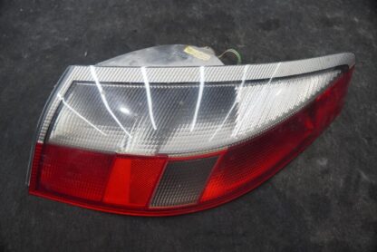 Rear Right Passenger Side Tail Light Lamp Assembly 99663149600 Porsche 911 996