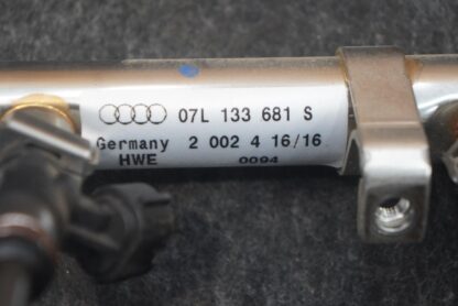Right Fuel Rail Injection Pipe 5 Injector Set 07L133681S Lamborghini Huracan 16 - Image 4