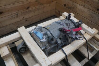 Front Generator E-Motor Drive Unit OEM 9J1901131E Porsche Taycan 2020-22