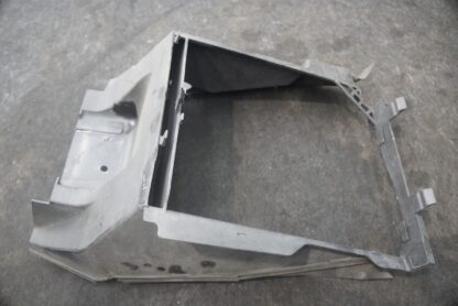 Front Left Radiator Air Deflector Guide Duct LR038054 Range Rover L405 2013-17