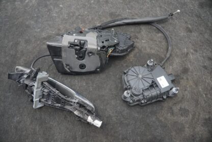 Rear Left Door Latch Lock Actuator Handle Motor LR078749 Range Rover L405 2017 - Image 3