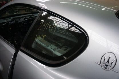 Rear Left Driver Quarter Window Glass 82076400 Maserati GranTurismo S 2008-19 - Image 3