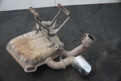 Rear Left Exhaust Muffler Silencer Tail Pipe 99611112257 Porsche 911 996 1999-00