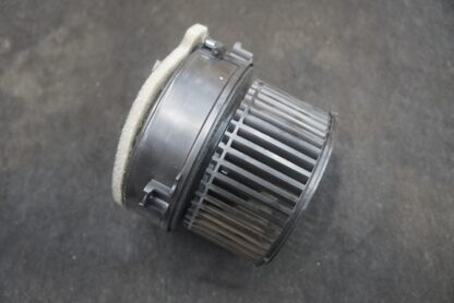 Front HVAC Blower Motor Fan 64116836881 OEM BMW 740i 750 760 G11 G12 2016-22 - Image 2