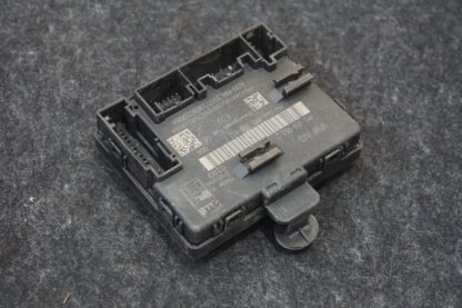 Front Right Side Door Control Module OEM 4M1959952 Audi A8l Quattro 2019 - Image 3