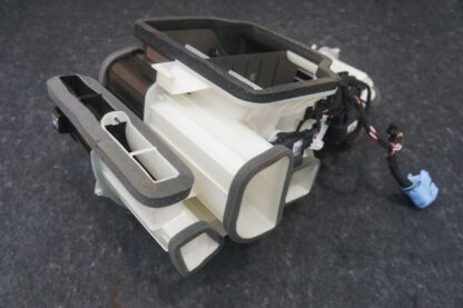 Front AC Heater HVAC Distribution Box Housing 1699999-91-H Tesla Cybertruck 2024 - Image 8