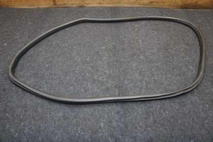 Front Right Door Seal Gasket Weather Strip 1807546-00-D Tesla Cybertruck 2024