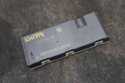 Rear Trunk Lid Lift Gate Control Module ECU 2139000500 Mercedes GLC43 X253 2022 - Image 2