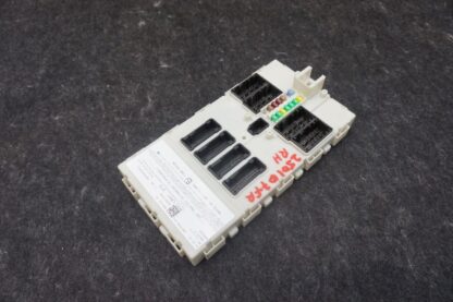 Electric Body Controller Module Unit OEM 684703501 BMW I3 94 REX 2014-21 - Image 3