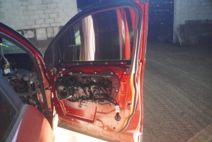Front Right Passenger Door LR061282 OEM Land Rover Discovery Sport L550 *Note* - Image 4