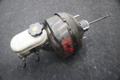 Power Brake Booster Servo Master Cylinder 15237761 Chevrolet Corvette C6 2006 - Image 3