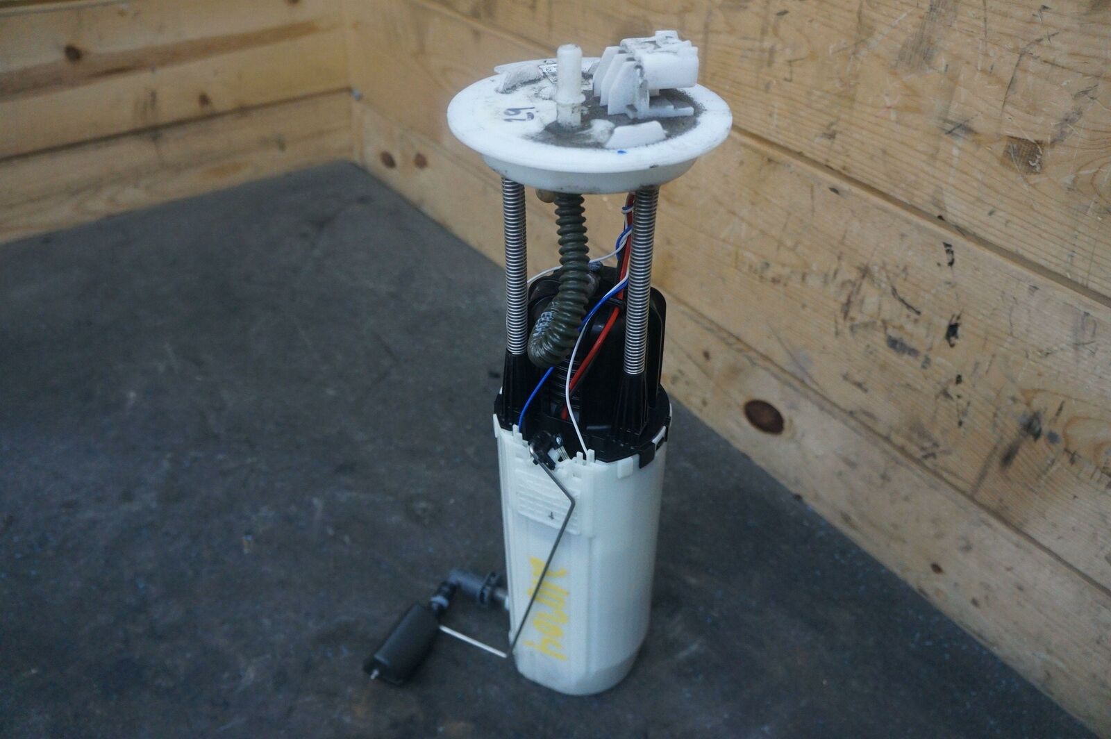 Gas Tank Mounted Fuel Pump Assembly OEM 68494735AA Chevrolet Corvette ...