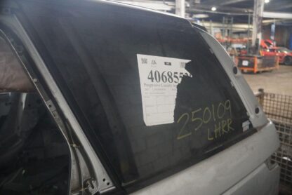 Rear Left Quarter Panel Window Glass LR077638 OEM Range Rover L405 2013-22 - Image 2