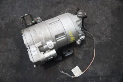 Electric AC Air Conditioning Compressor 64529496108 OEM BMW i8 2014-19 - Image 2